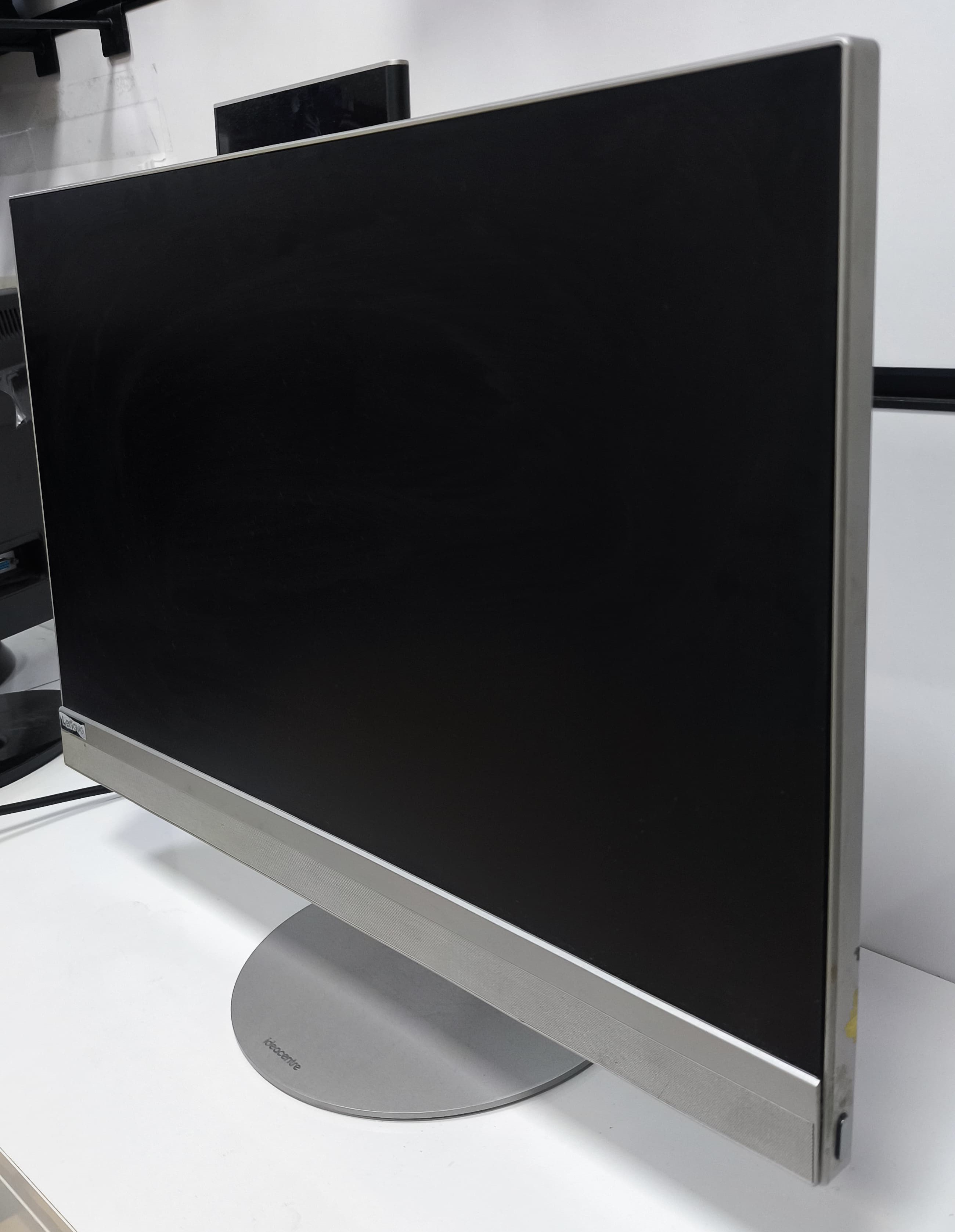 Lenovo ideacentre AIO 520