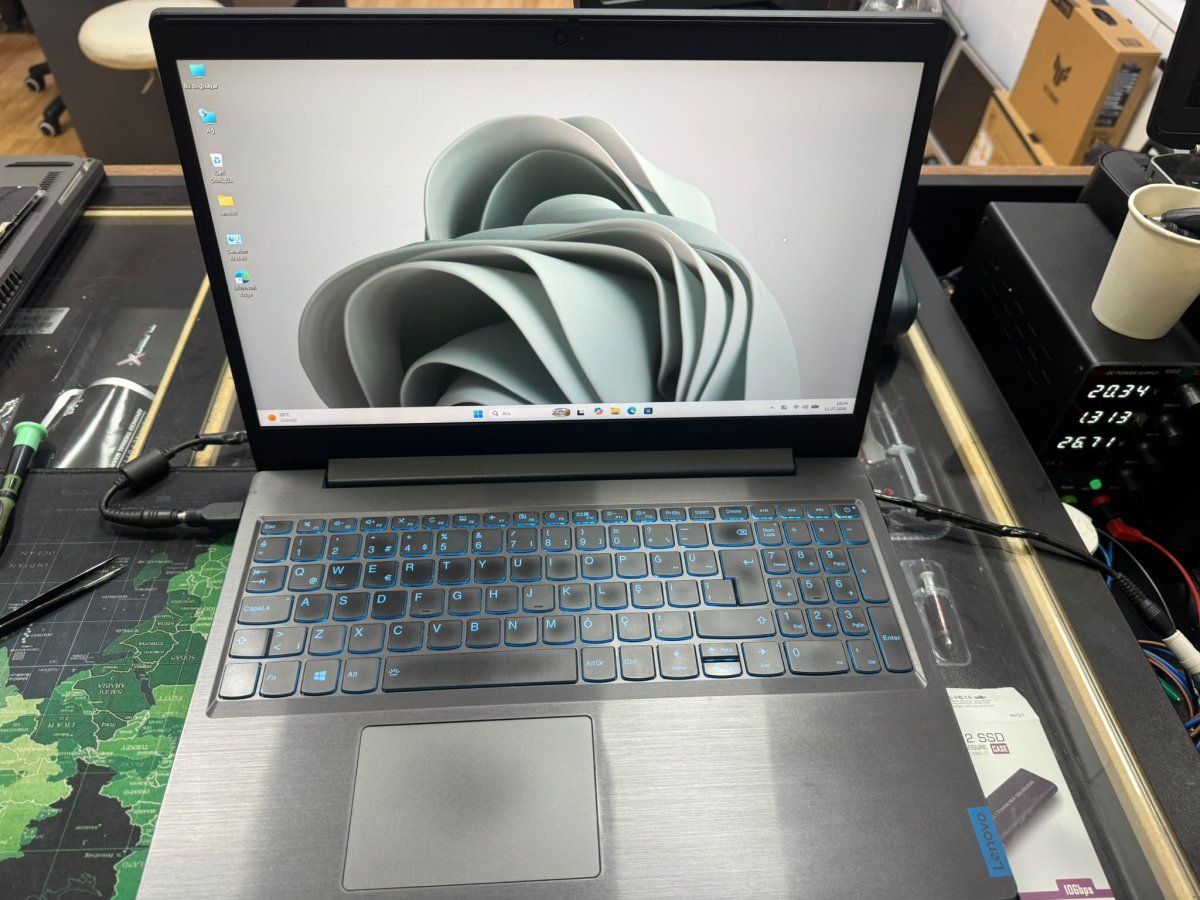 Lenovo IdeaPad L340 Gaming Laptop - i5-9300H / GTX 1050 / 256GB SSD - Görsel 2