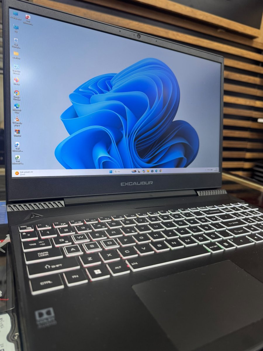 CASPER EXCALIBUR G770 I5-12450H 16GB 512GB SSD GTX 1650 144HZ - Görsel 2