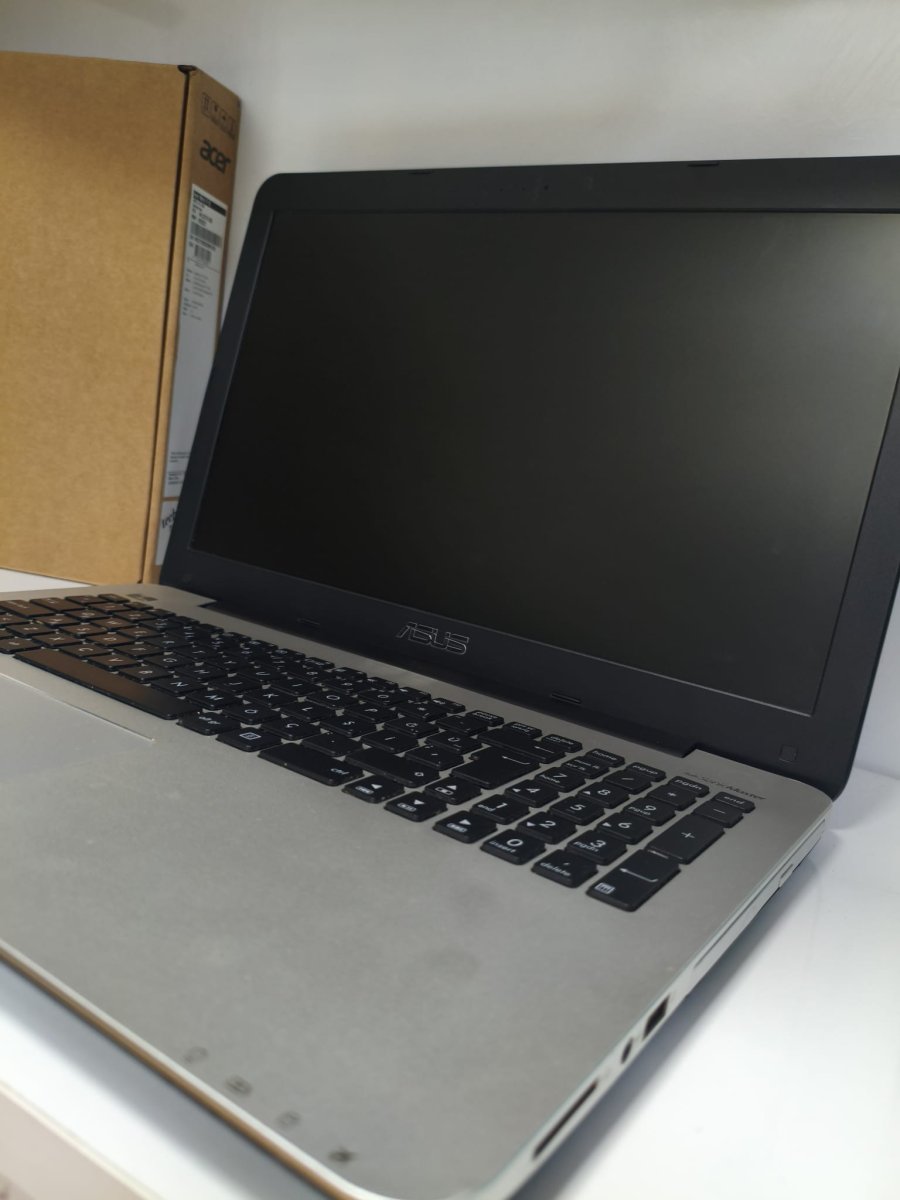 ASUS K555U INTEL CORE I7 6. NESİL 512GB SATA SSD 15.6" LAPTOP - Görsel 1