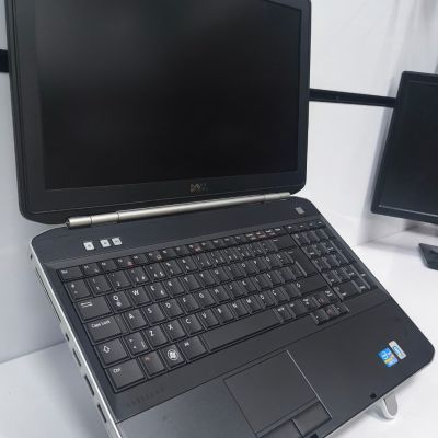 DELL P15F Notebook