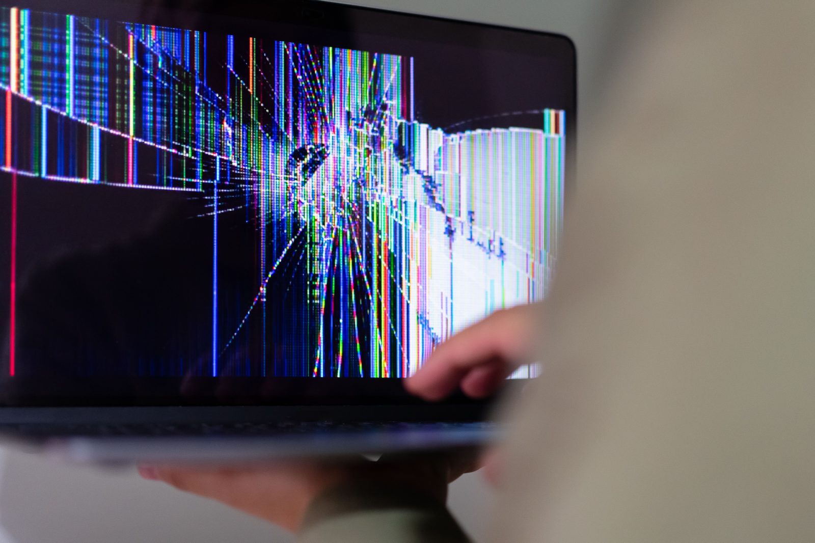 Laptop Screen Replacement Service